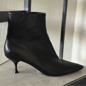 ZARA Black Pointed Toe Boots